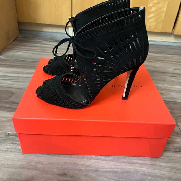 Ivanka trump black suede Delfina sandal - Picture 7 of 7